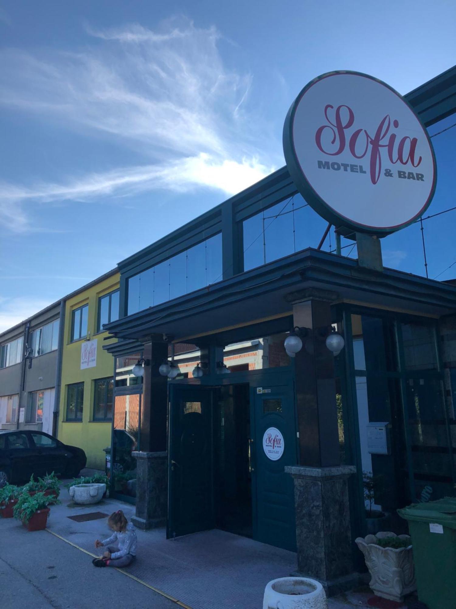 Motel Sofia Sežana Eksteriør billede